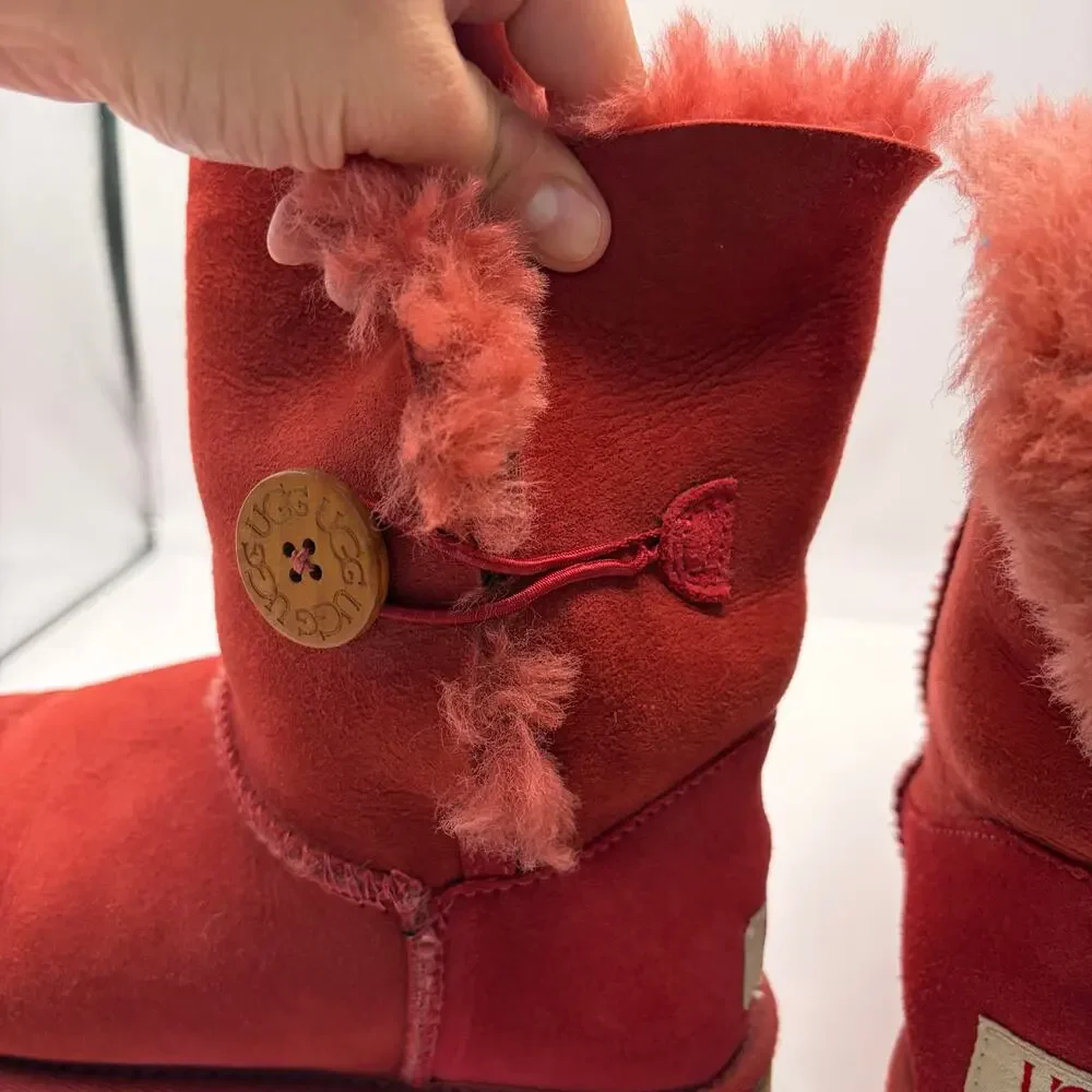 UGG womens bailey